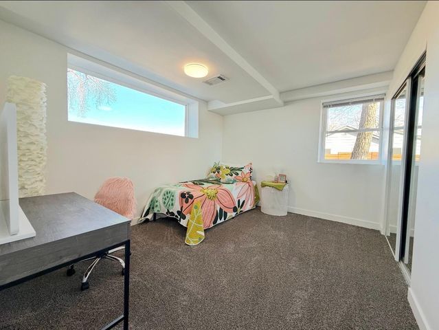 19860 Cottagewood Road, Deephaven, MN 55331
