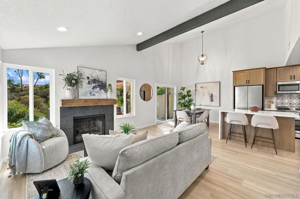 108 S Darien, Encinitas, CA 92024 — photo 2