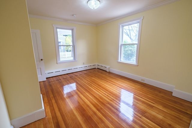 19 Faxon St F, Newton, MA 02458
