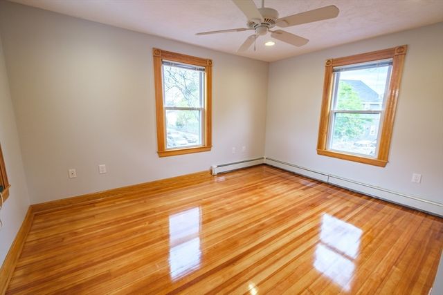 19 Faxon St F, Newton, MA 02458
