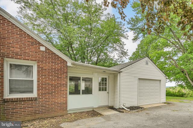 2909 TUNNEL HILL RD, Lebanon, PA 17046