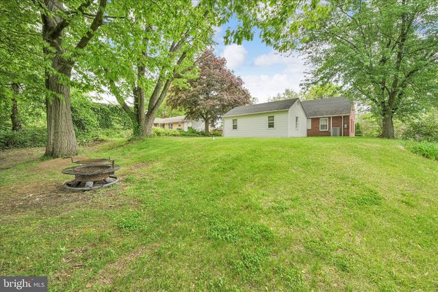 2909 TUNNEL HILL RD, Lebanon, PA 17046