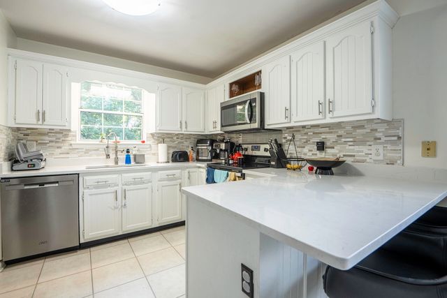 6911 Benwood Drive, Ooltewah, TN 37363
