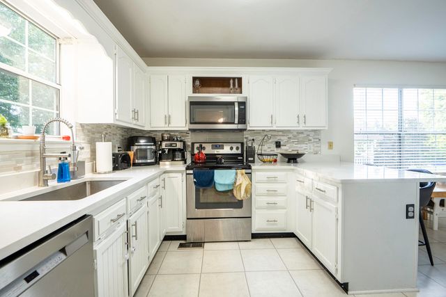 6911 Benwood Drive, Ooltewah, TN 37363