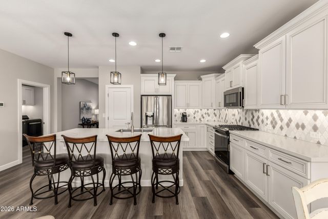 523 E WATERMELON Lane, Queen Creek, AZ 85140
