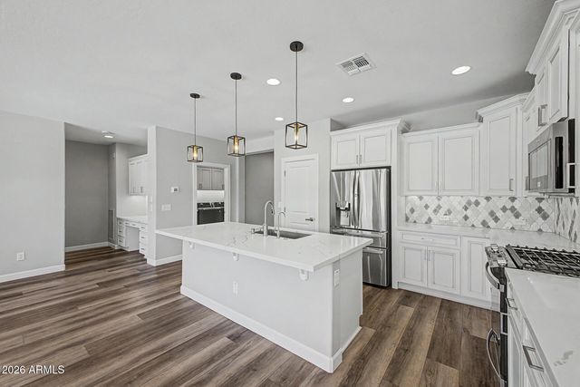 523 E WATERMELON Lane, Queen Creek, AZ 85140