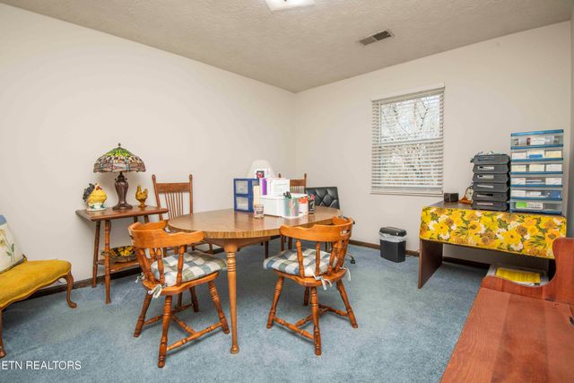 1702 Winding Ridge Tr, Knoxville, TN 37922