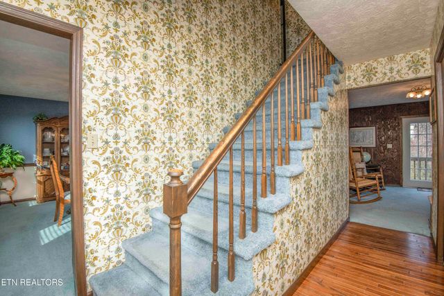 1702 Winding Ridge Tr, Knoxville, TN 37922