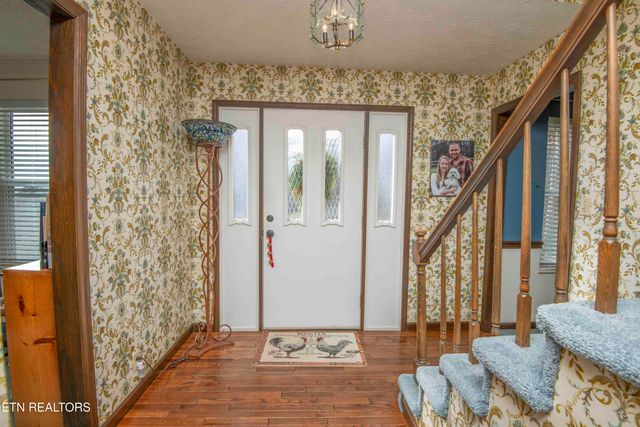 1702 Winding Ridge Tr, Knoxville, TN 37922