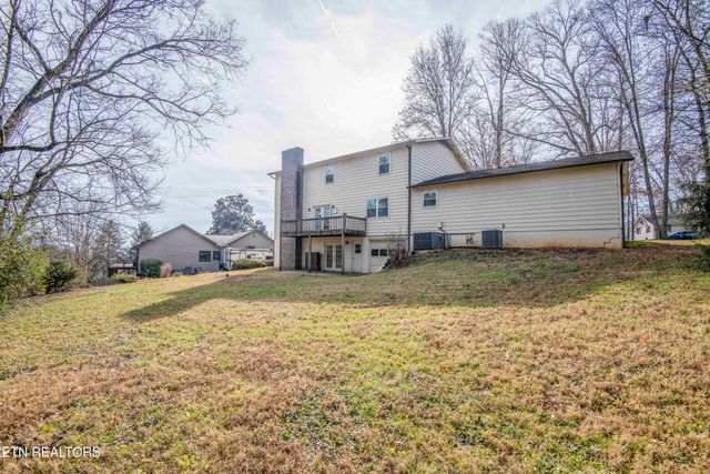 1702 Winding Ridge Tr, Knoxville, TN 37922