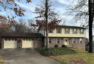 1702 Winding Ridge Tr, Knoxville, TN 37922
