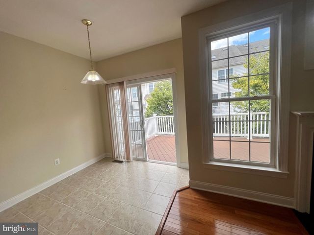 22106 FAIR GARDEN LN, Clarksburg, MD 20871