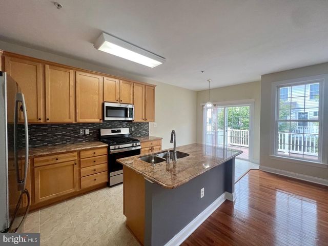 22106 FAIR GARDEN LN, Clarksburg, MD 20871
