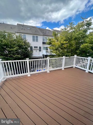 22106 FAIR GARDEN LN, Clarksburg, MD 20871