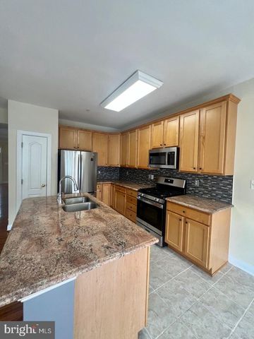 22106 FAIR GARDEN LN, Clarksburg, MD 20871
