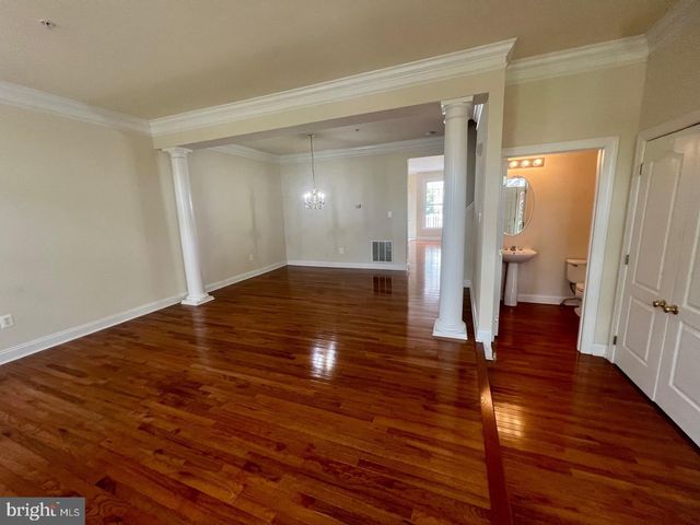 22106 FAIR GARDEN LN, Clarksburg, MD 20871