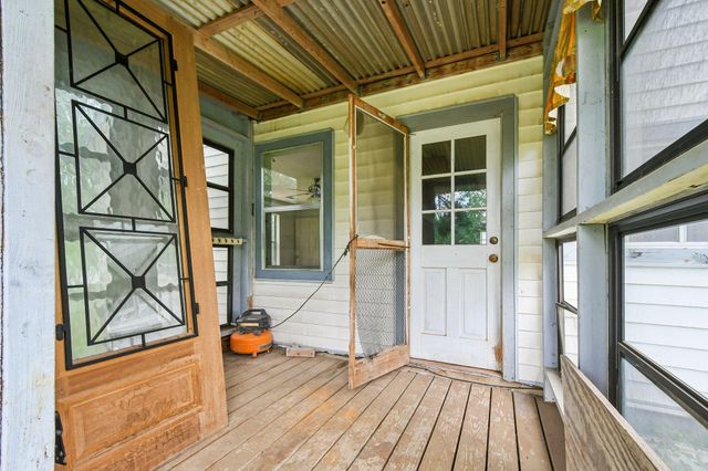 116 Hart LN, Cedar Creek, TX 78612