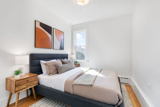 1580 Florence Avenue, Evanston, IL 60201