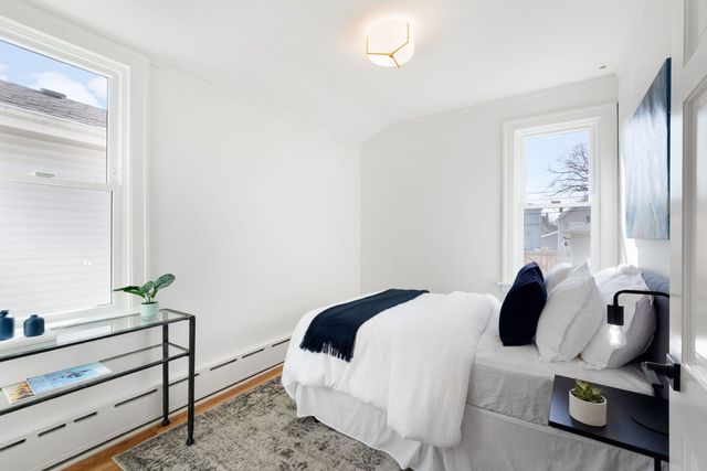 1580 Florence Avenue, Evanston, IL 60201