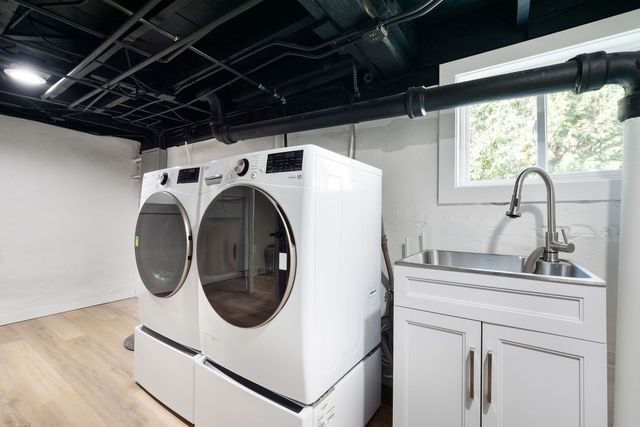 1580 Florence Avenue, Evanston, IL 60201