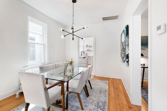 1580 Florence Avenue, Evanston, IL 60201