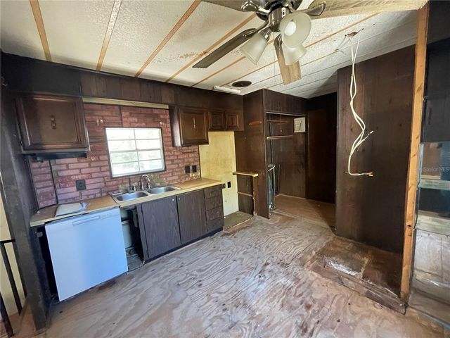 31725 SPRUCE DRIVE, Eustis, FL 32736