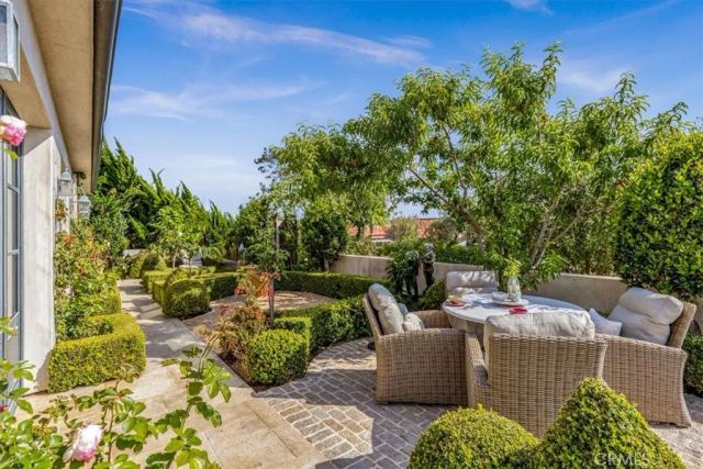 31512 Bluff, Laguna Beach, CA 92651