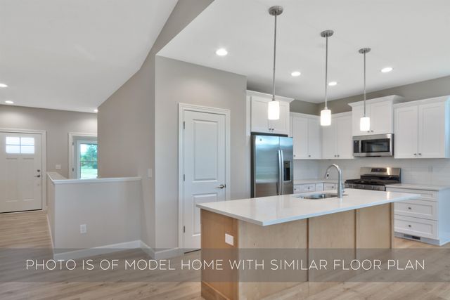 1441 Stadium Drive, South Bend, IN 46614