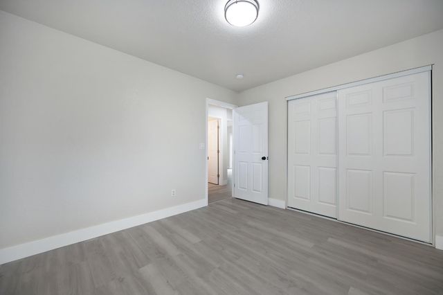 5040 34th St, Sacramento, CA 95820