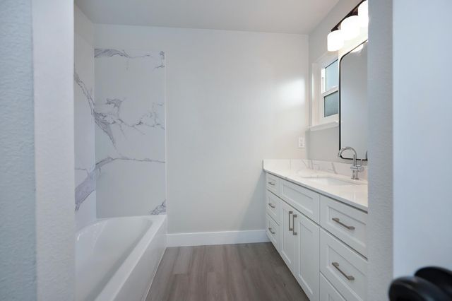 5040 34th St, Sacramento, CA 95820