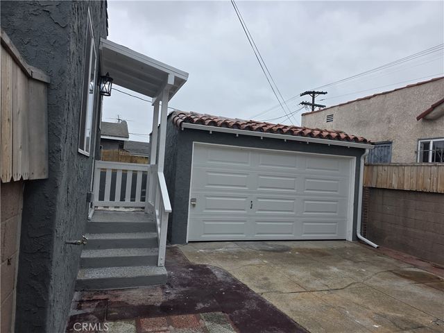 6001 4th Avenue, Los Angeles, CA 90043