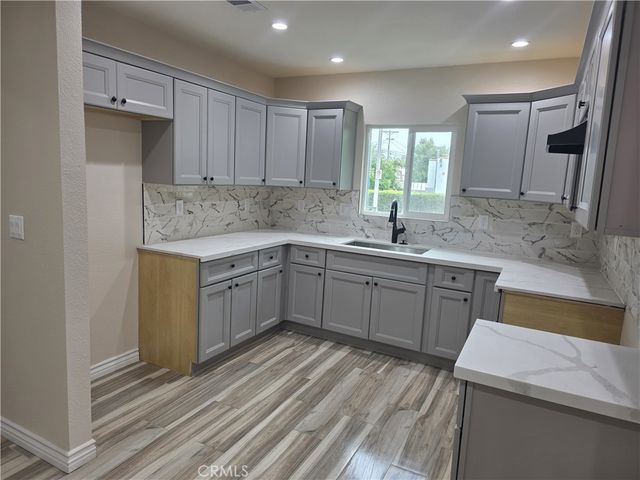 6001 4th Avenue, Los Angeles, CA 90043