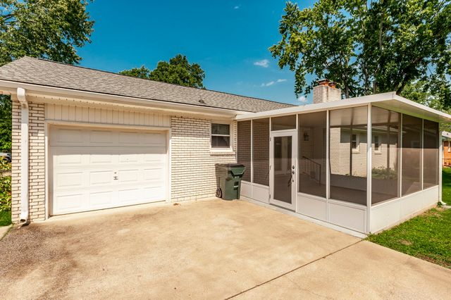 840 Britton Ave, Gallatin, TN 37066