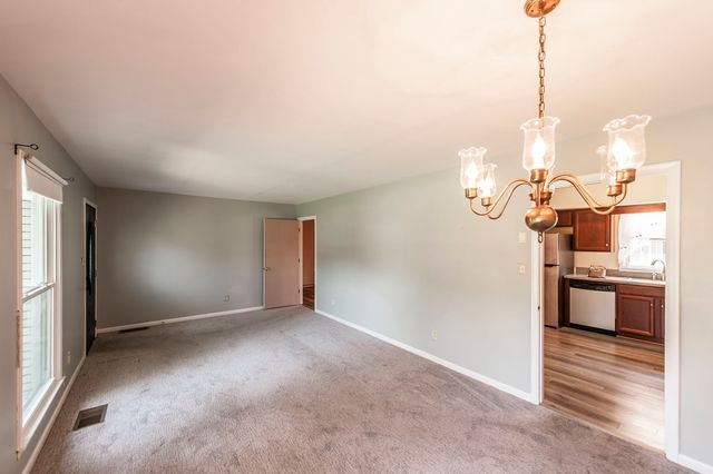 840 Britton Ave, Gallatin, TN 37066