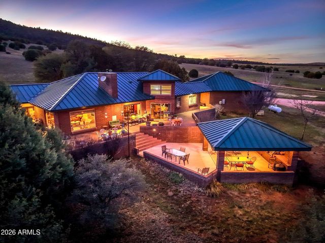 133 S MULE TRACK Road, Young, AZ 85554