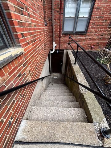 3901 Main St 10D, Amherst, NY 14226
