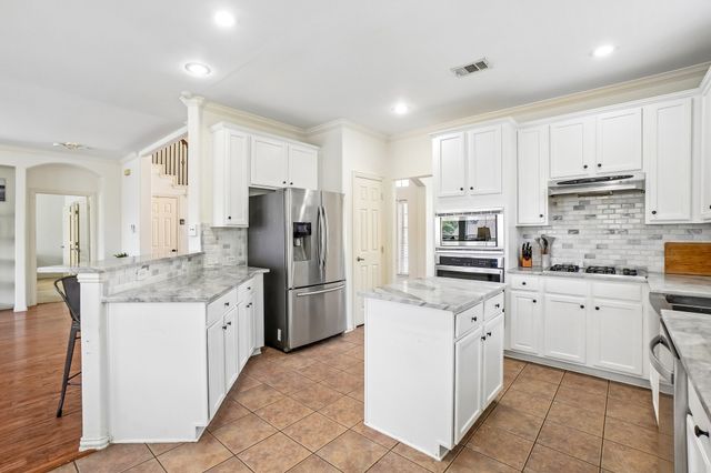 6940 Chapelridge Drive, Dallas, TX 75249