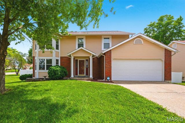 1296 Robertridge Drive, St Charles, MO 63304