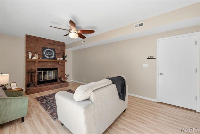 1296 Robertridge Drive, St Charles, MO 63304
