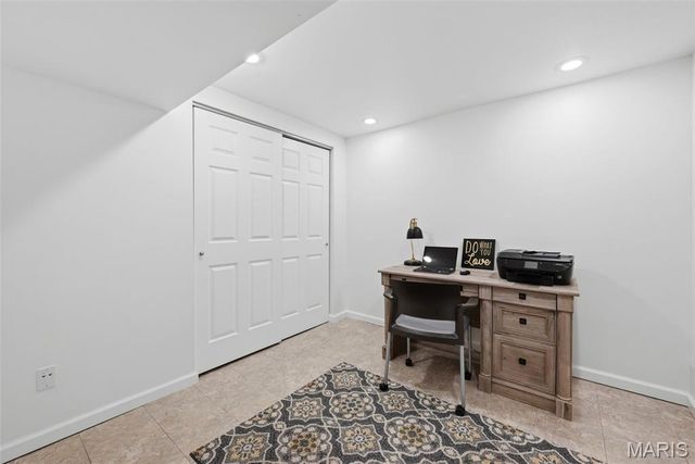 1296 Robertridge Drive, St Charles, MO 63304