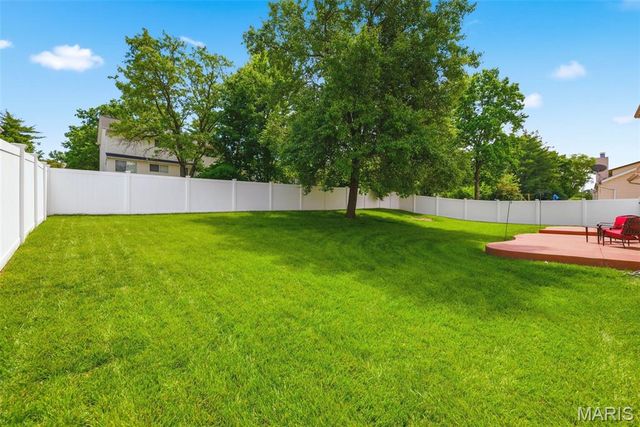 1296 Robertridge Drive, St Charles, MO 63304