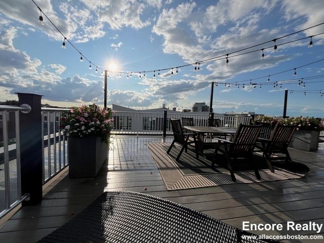 1 Everett St. 305, Boston, MA 02134