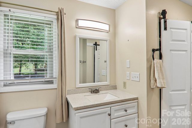 401 Lower Grassy Branch Road, Asheville, NC 28805