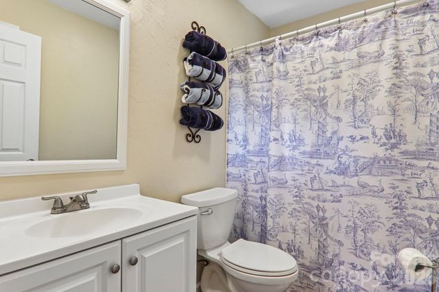 401 Lower Grassy Branch Road, Asheville, NC 28805