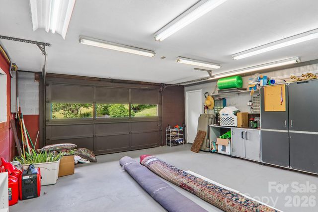 401 Lower Grassy Branch Road, Asheville, NC 28805