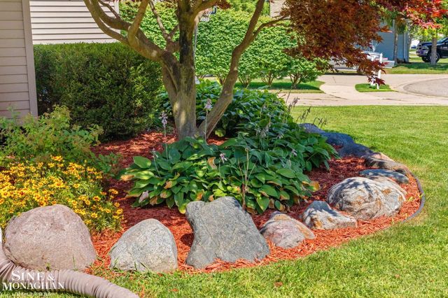 886 Montana Street, Marysville, MI 48040