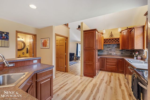 886 Montana Street, Marysville, MI 48040