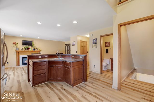 886 Montana Street, Marysville, MI 48040