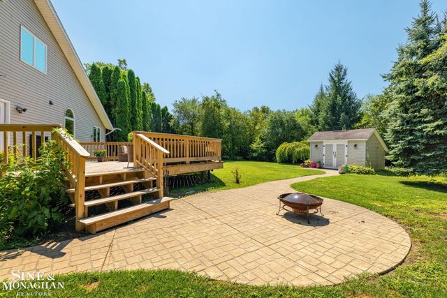 886 Montana Street, Marysville, MI 48040
