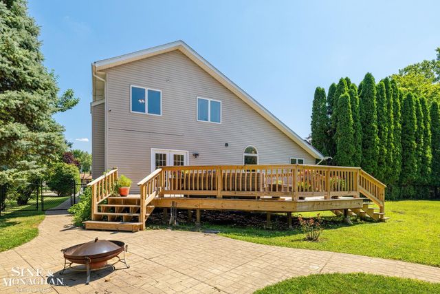 886 Montana Street, Marysville, MI 48040